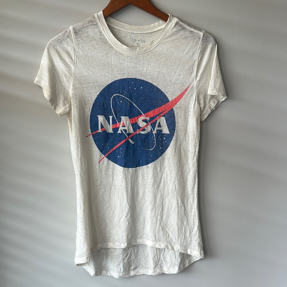 Zoe + Liv NASA White Graphic Tee M